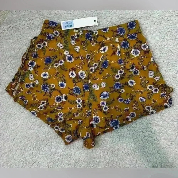 NWT MILLAU FLORAL SHOTS SIZE M - Picture 4 of 8